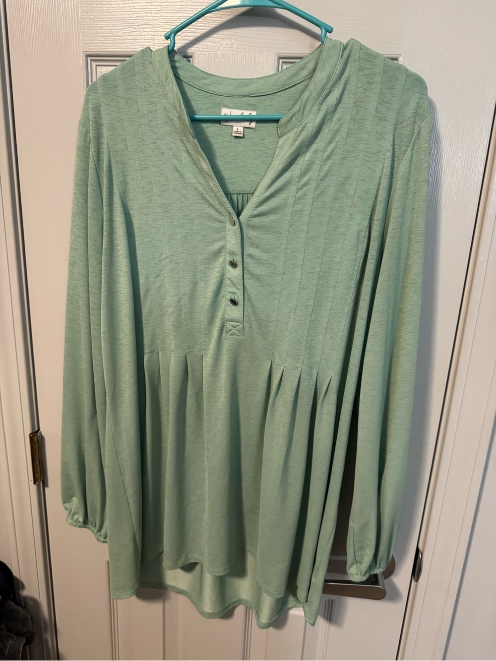 Wonderly Sage Green Long Sleeve Button-Front Tunic